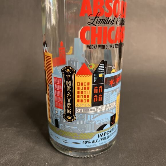 Absolut Chicago Bottle – 2013 Limited Edition Ross Bruggink Collab VTG Bar Decor - Picture 7 of 11